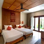 Hotel Ivy Plaza Near Igi Airport